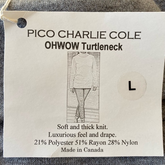 Super soft and cozy turtleneck sweatshirt - Picture 4 of 4